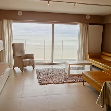 In By The Nieuwpoort